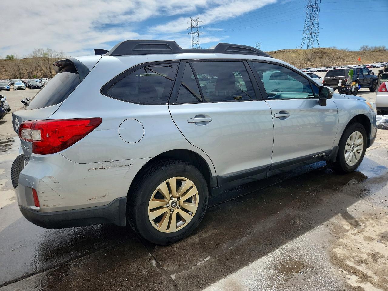 2016 Subaru Outback 2.5I Premium - Image 3