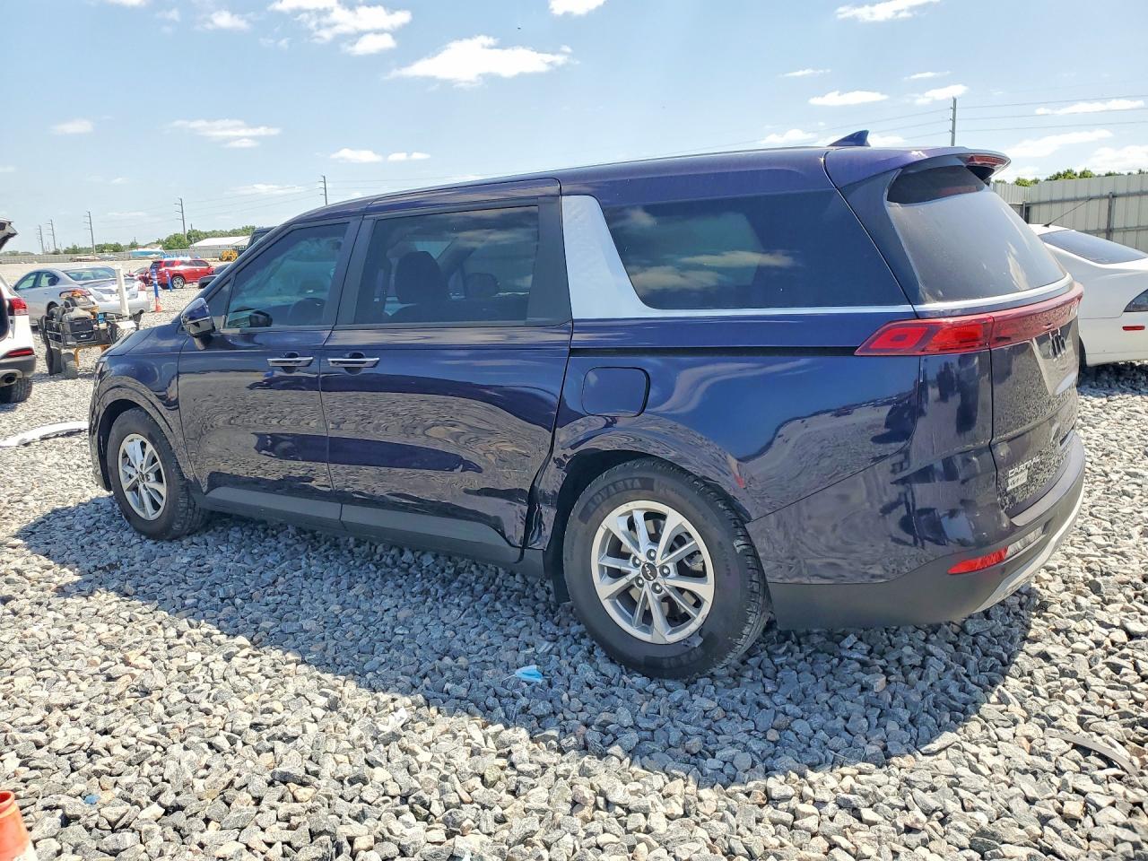 2023 Kia Carnival Lx - Image 2