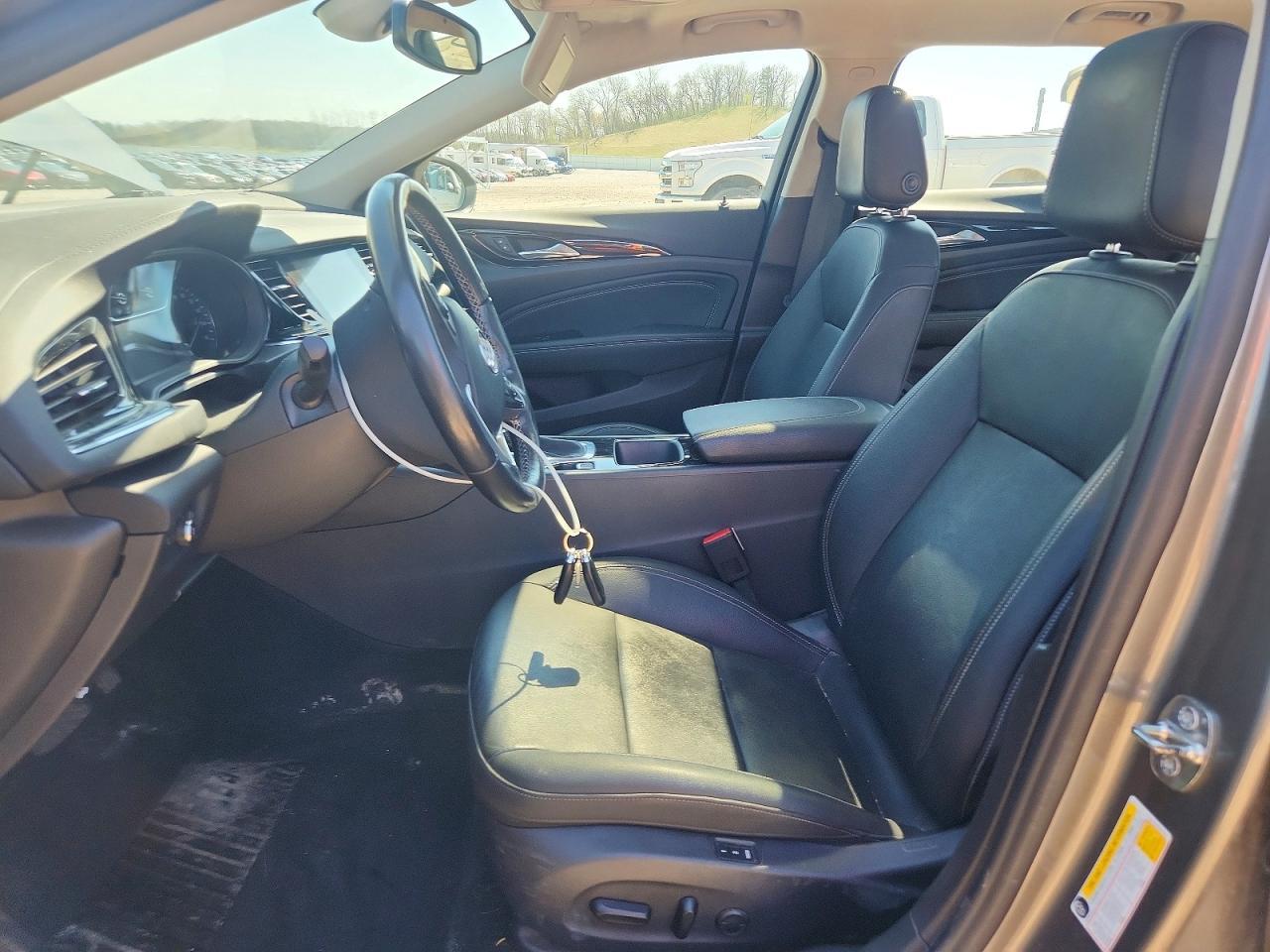 2019 Buick Regal Tourx Essence - Image 7