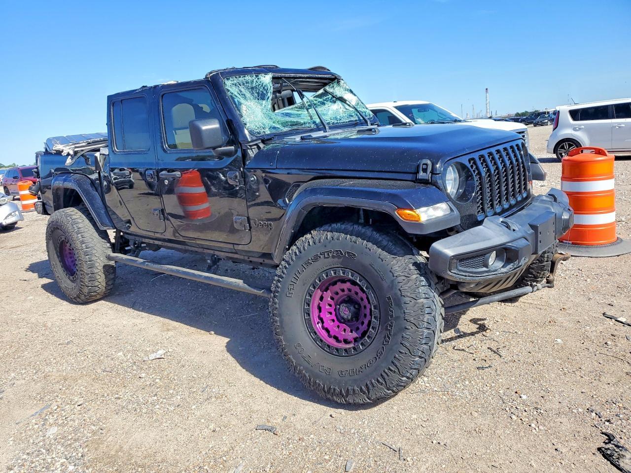 2021 Jeep Gladiator Sport - Фото 4