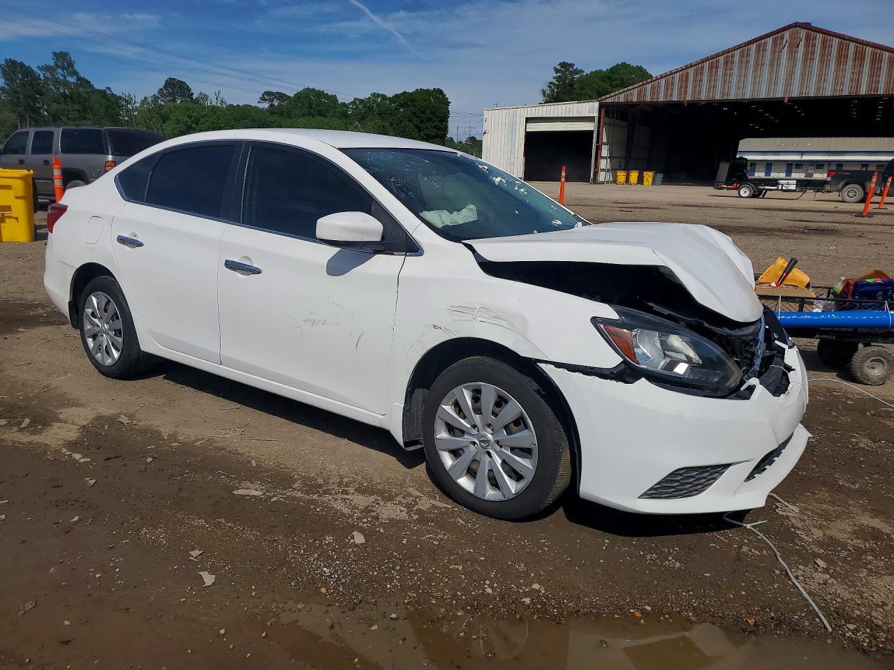 2019 Nissan Sentra S - Фото 4