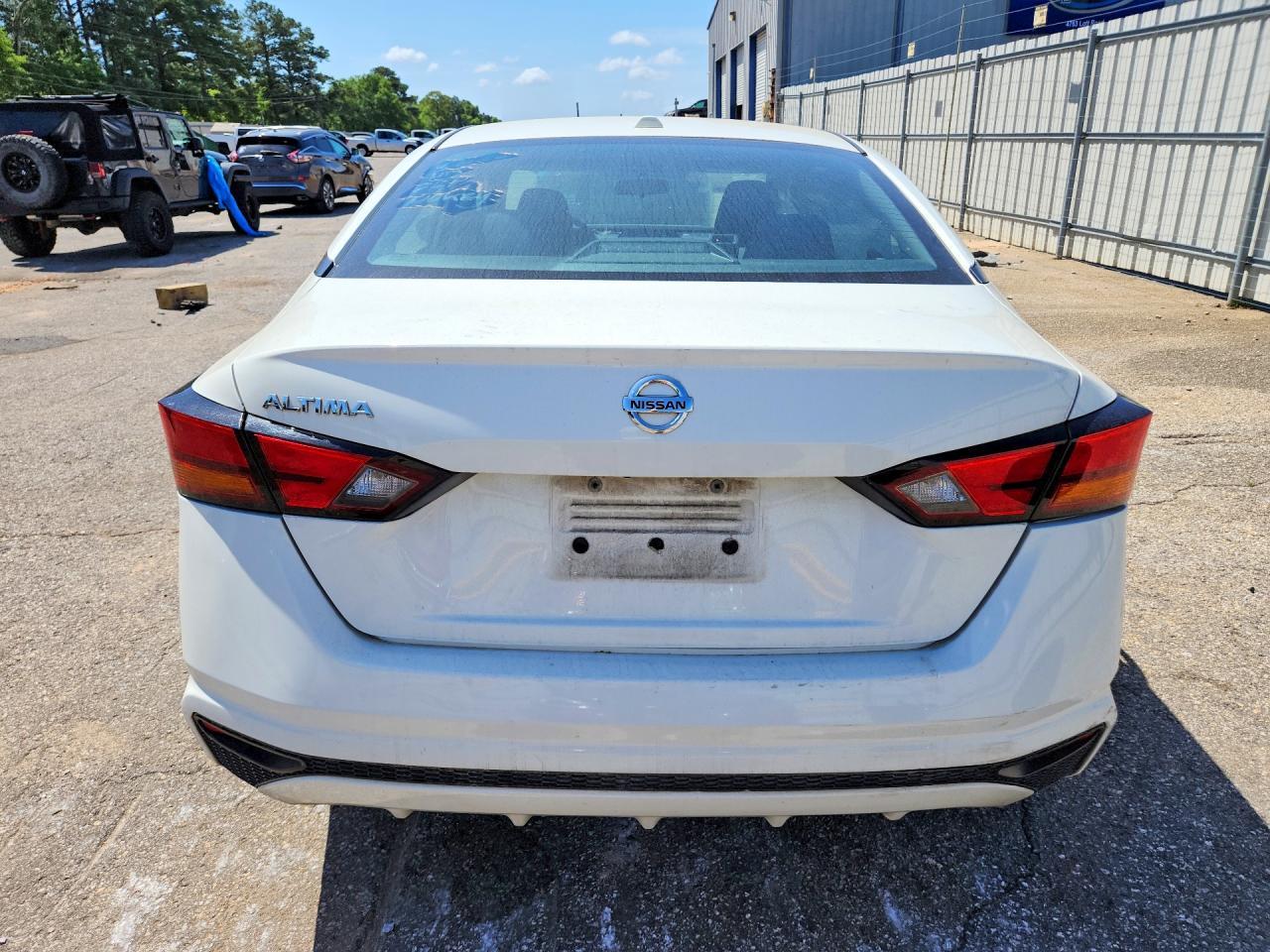 2020 Nissan Altima S - Фото 6
