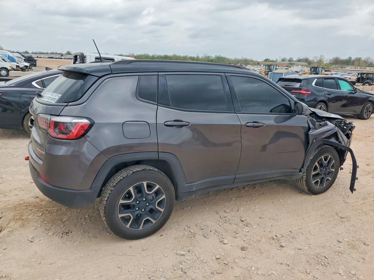2019 Jeep Compass Trailhawk - Фото 3