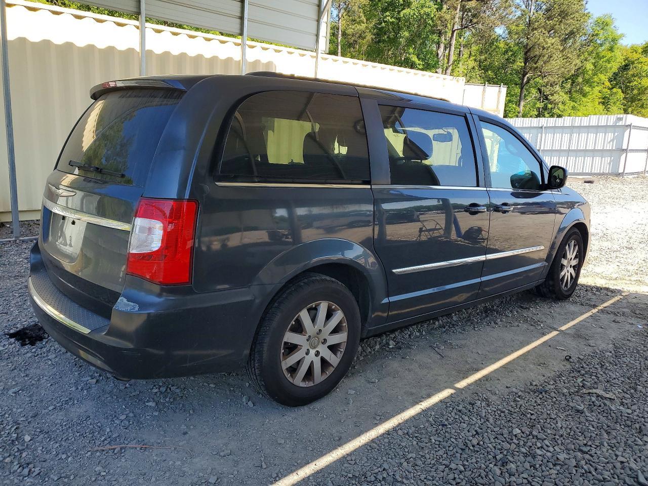 2013 Chrysler Town & Country Touring - Фото 3