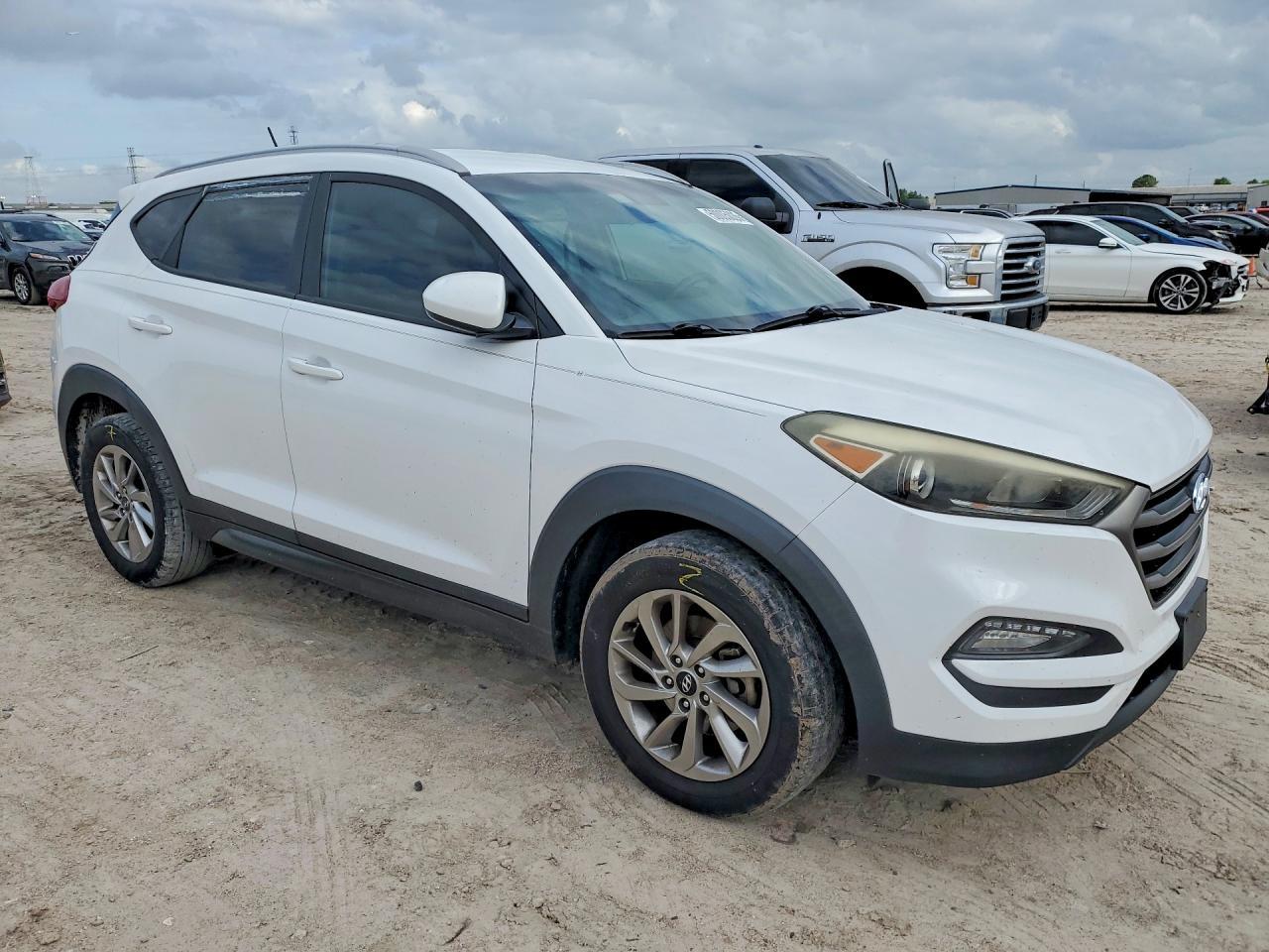 2016 Hyundai Tucson Se - Image 4