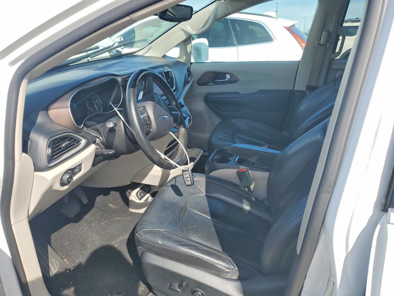 2019 Chrysler Pacifica Touring L - Фото 7