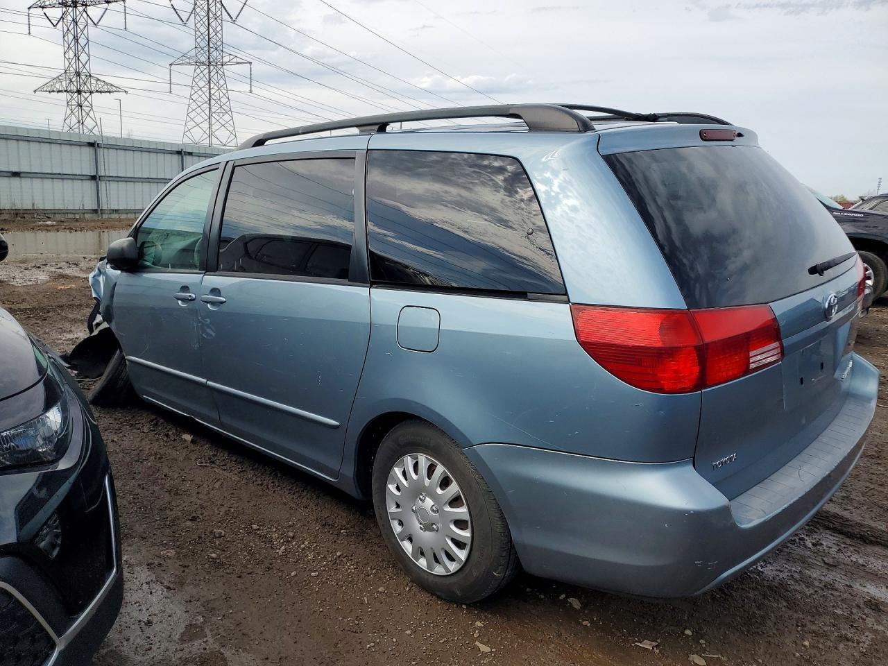 2005 Toyota Sienna Le 7 Passenger - Image 2