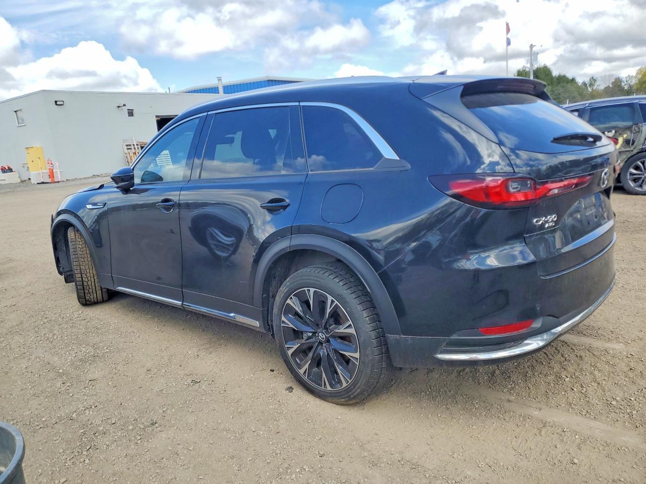 2025 Mazda Cx-90 Premium - Image 2