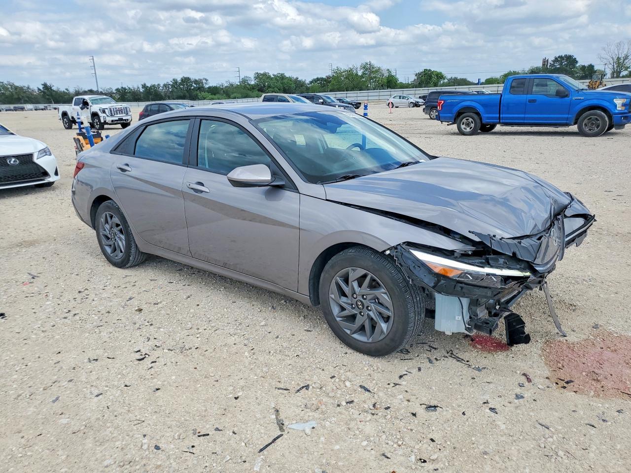 2024 Hyundai Elantra Sel - Фото 4