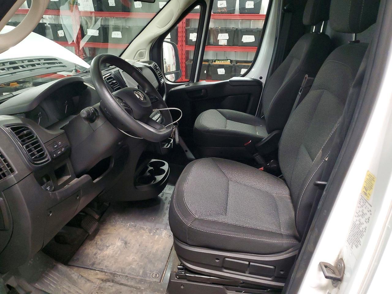 2023 Ram Promaster 3500 Box Truck - Фото 7