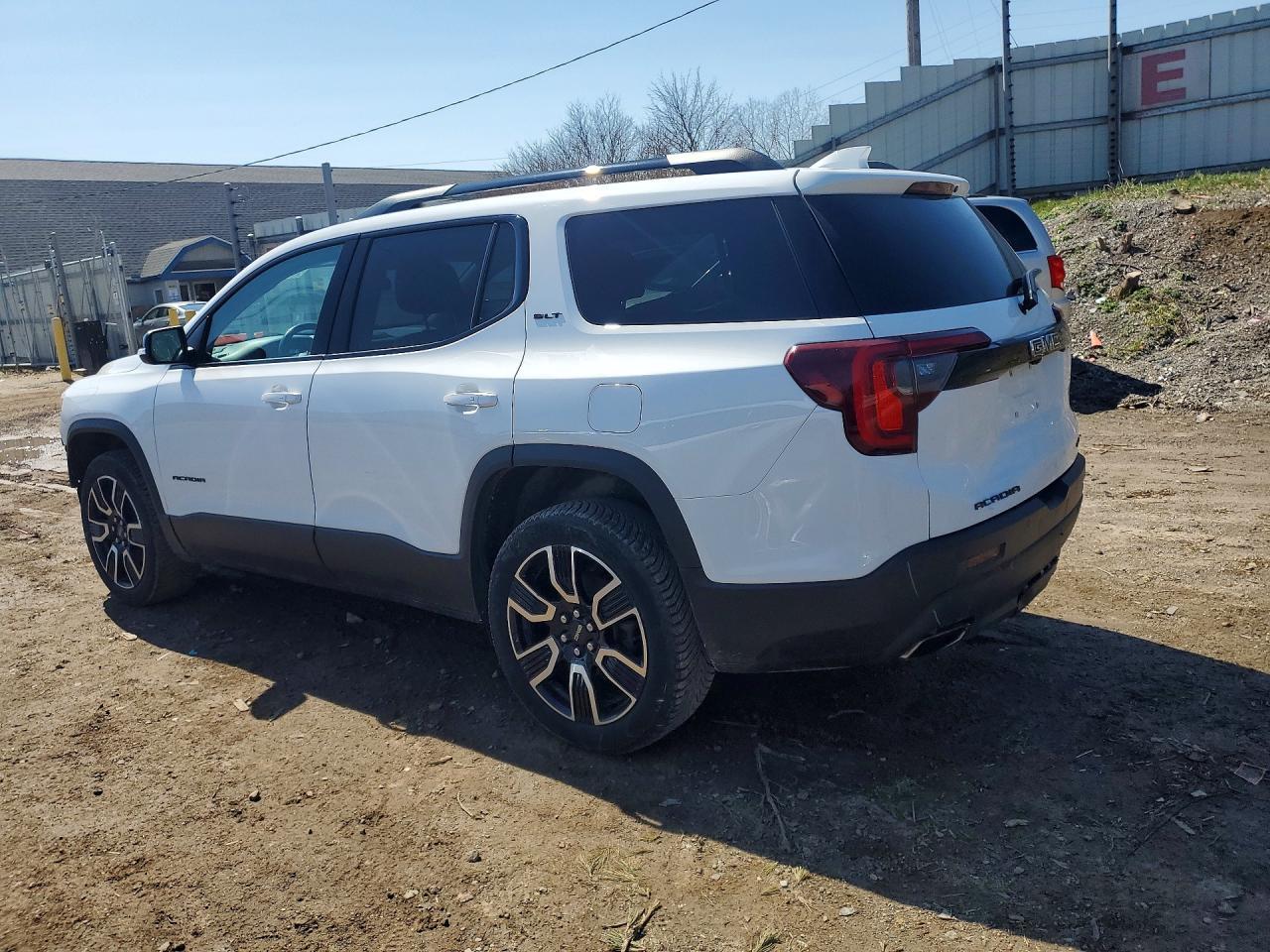 2021 GMC Acadia Slt - Image 2