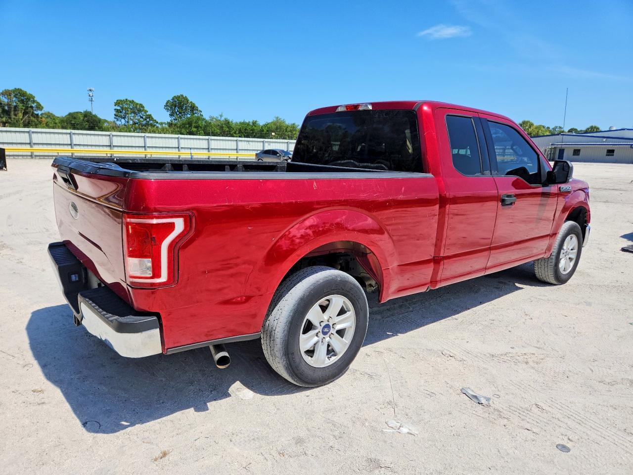 2015 Ford F150 Super Cab - Фото 3