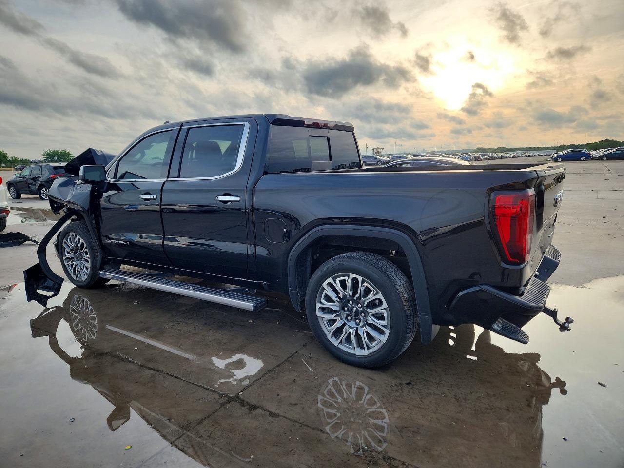 2025 GMC Sierra K1500 Denali Ultimate - Image 2