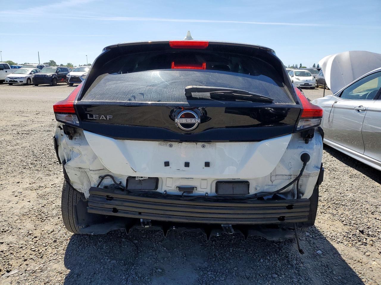 2023 Nissan Leaf S - Фото 6