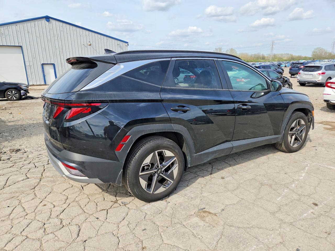2025 Hyundai Tucson Sel - Image 3