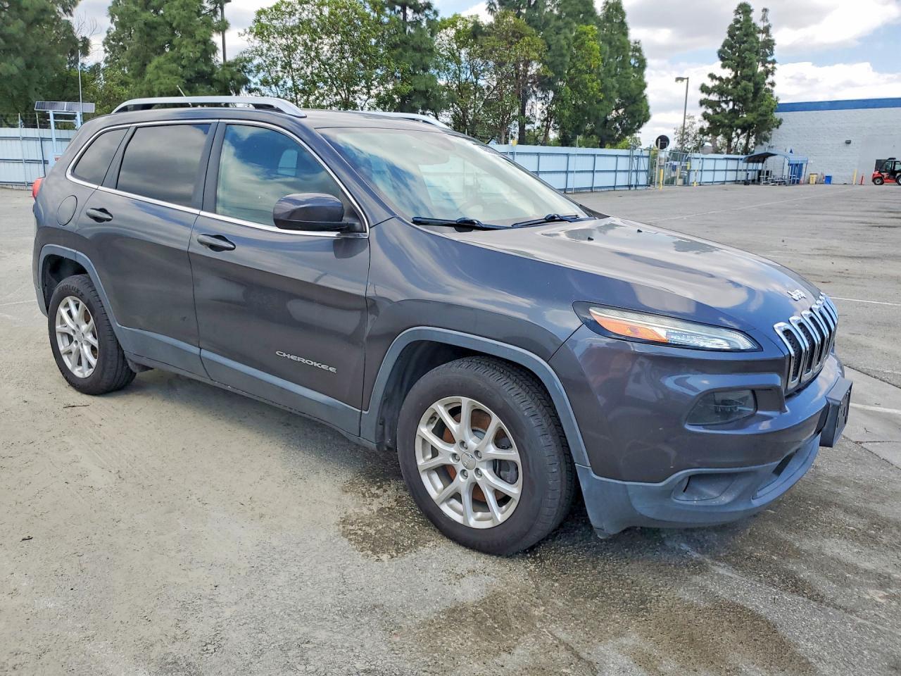2016 Jeep Cherokee Latitude - Фото 4