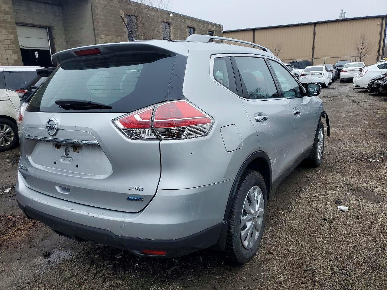 2014 Nissan Rogue S - Фото 4