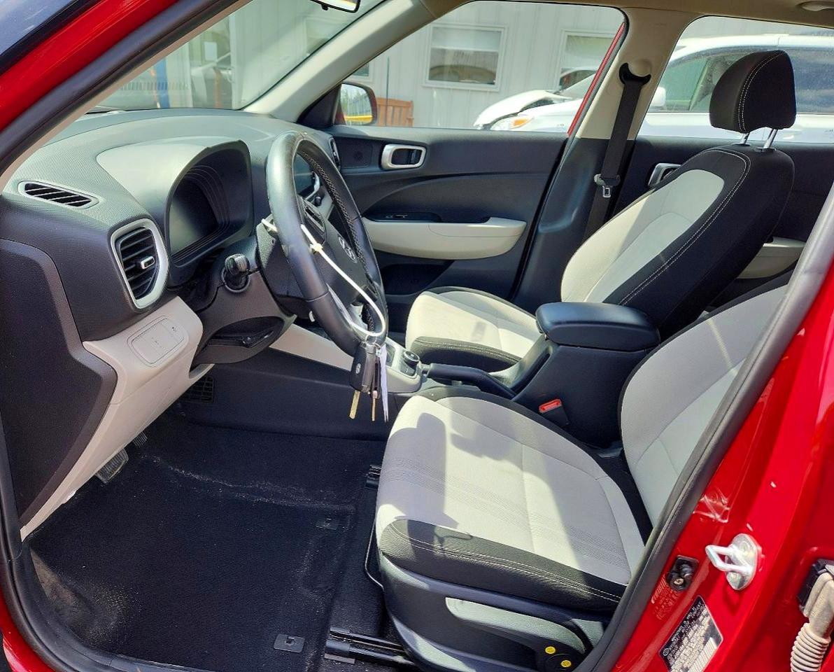 2023 Hyundai Venue Sel - Image 7