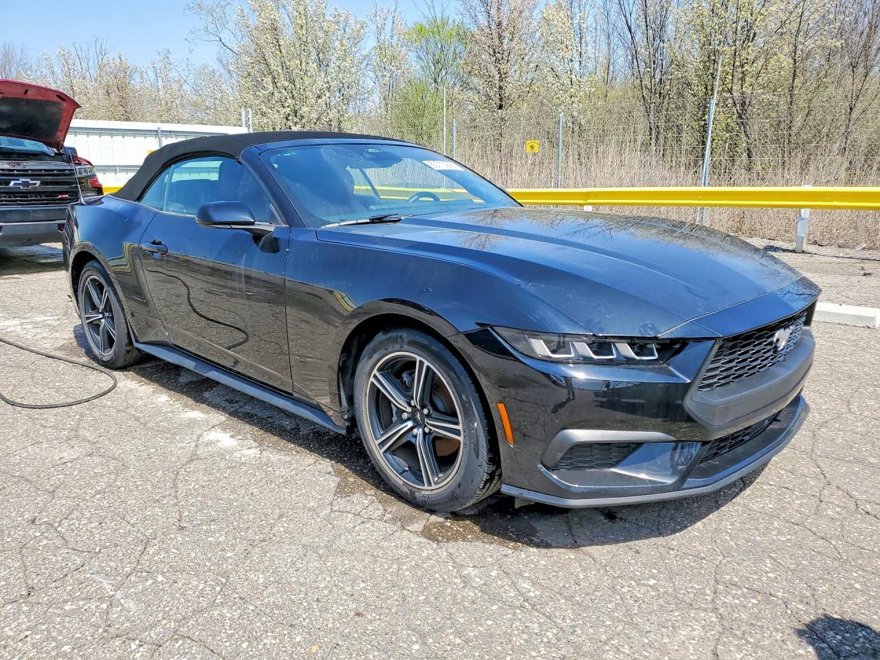 2025 Ford Mustang - Фото 4