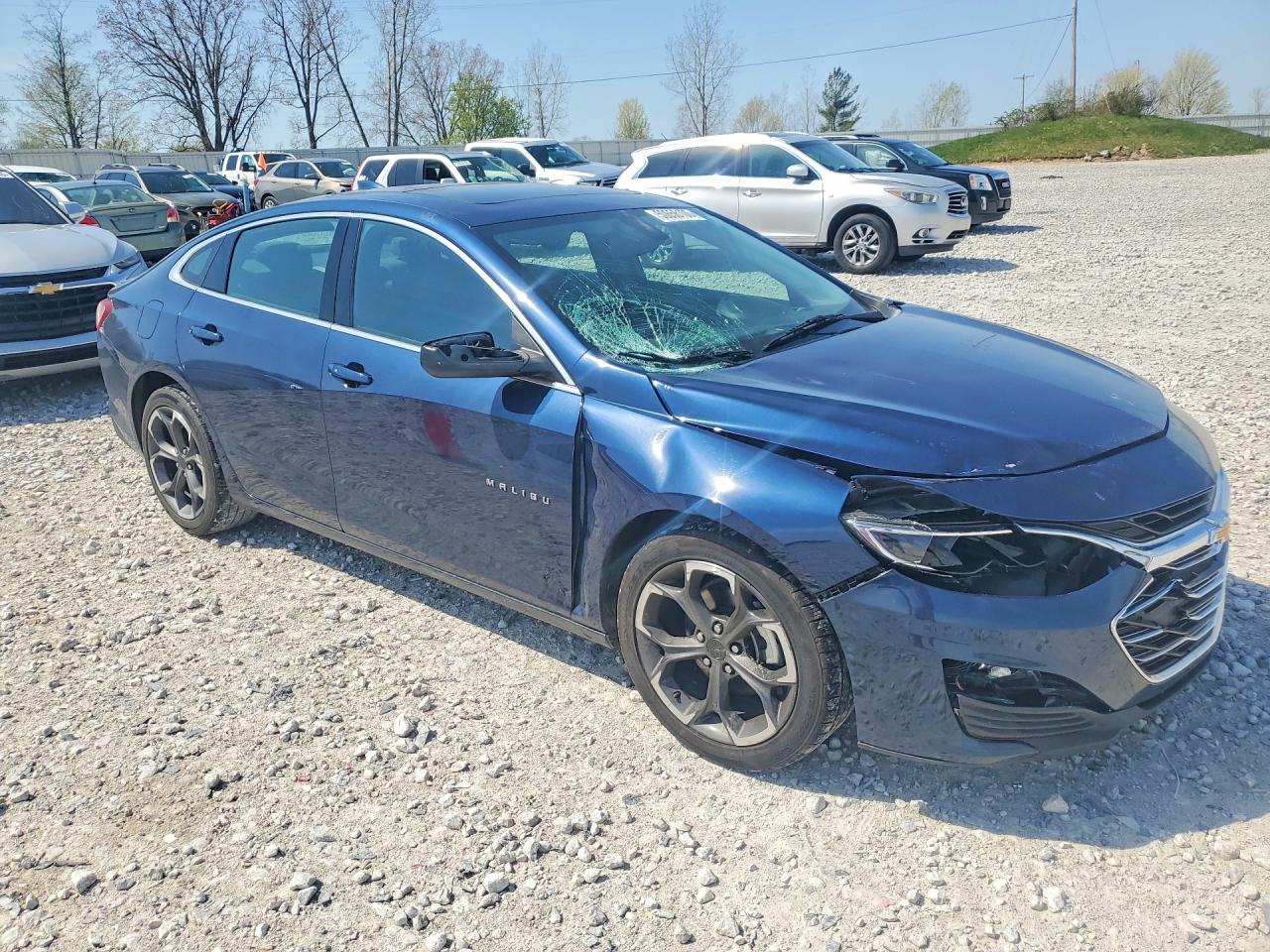 2022 Chevrolet Malibu Lt - Фото 4
