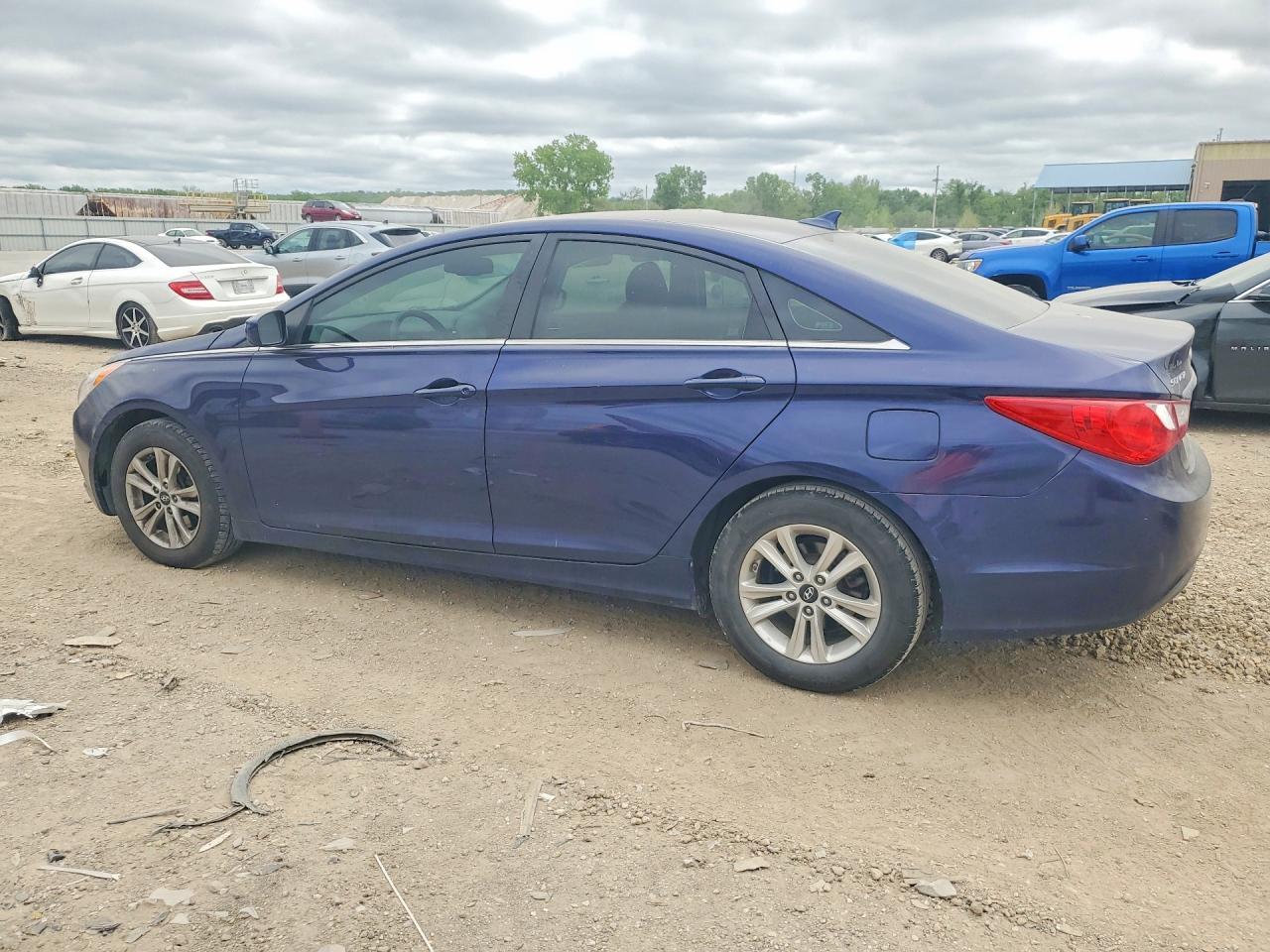 2011 Hyundai Sonata Gls - Фото 2