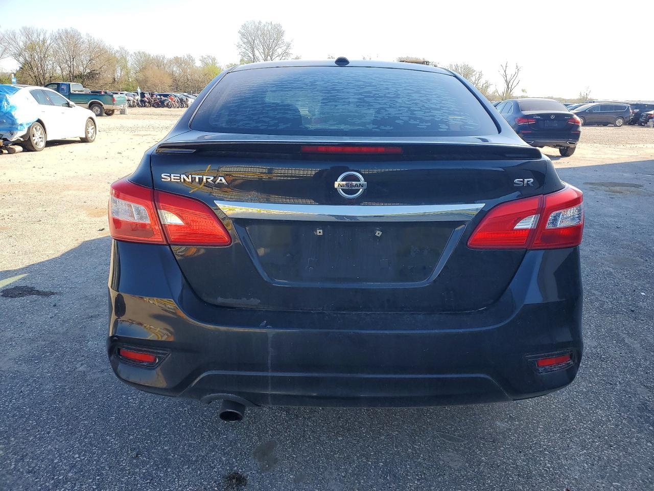 2019 Nissan Sentra Sr - Image 6