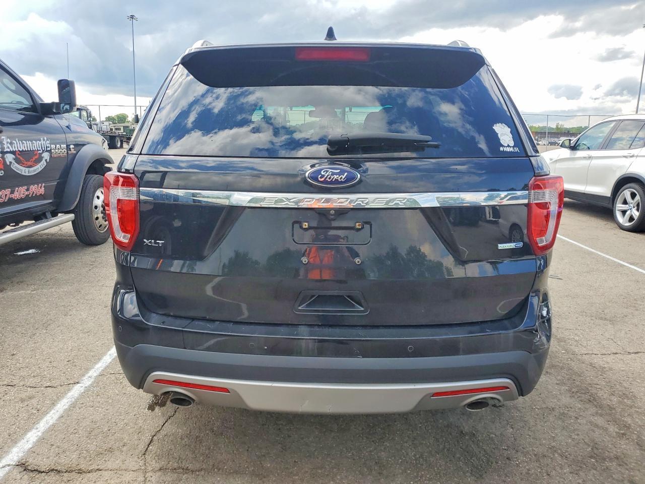 2016 Ford Explorer Xlt - Image 6