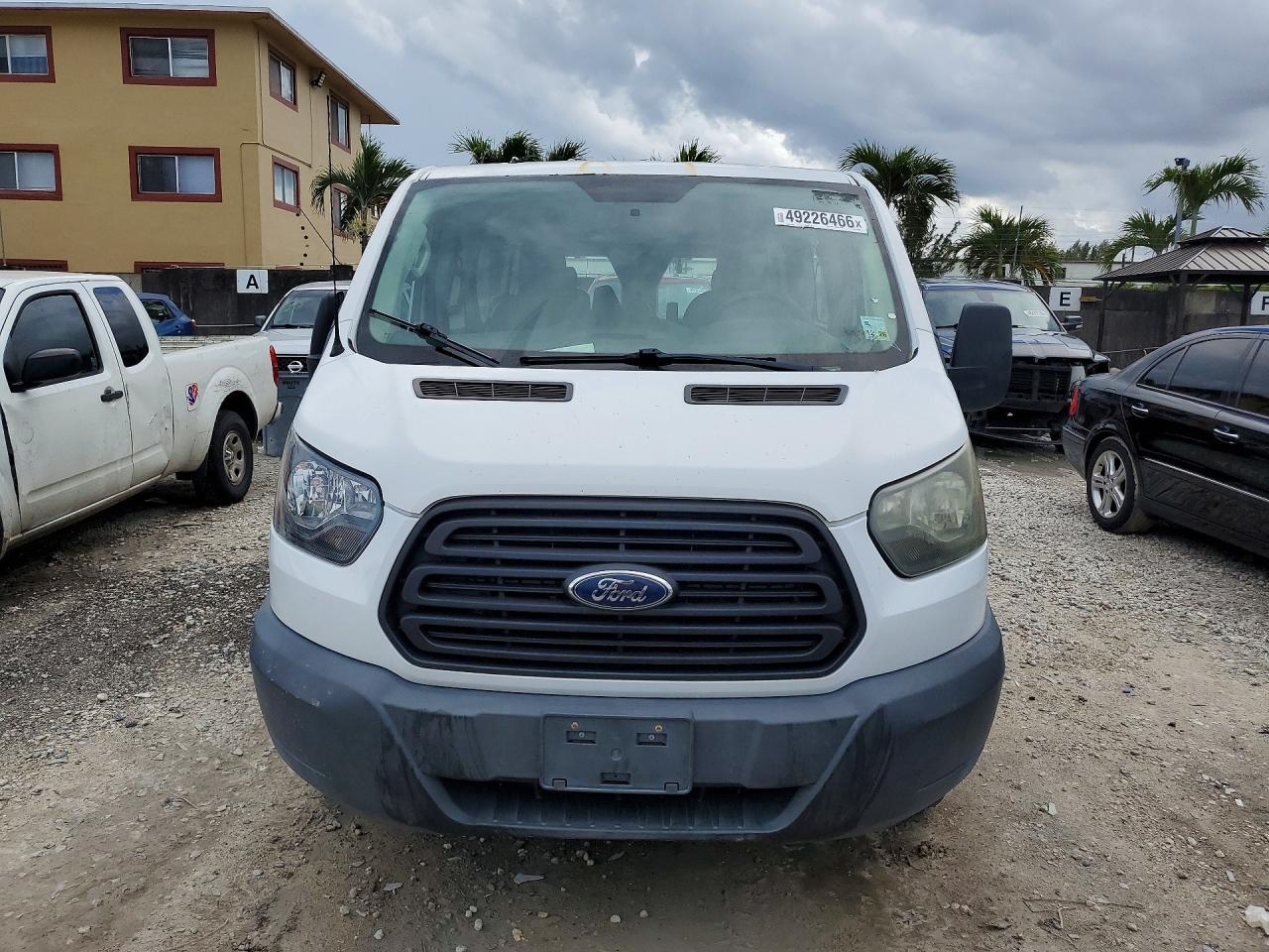 2015 Ford Transit T-350 - Image 5