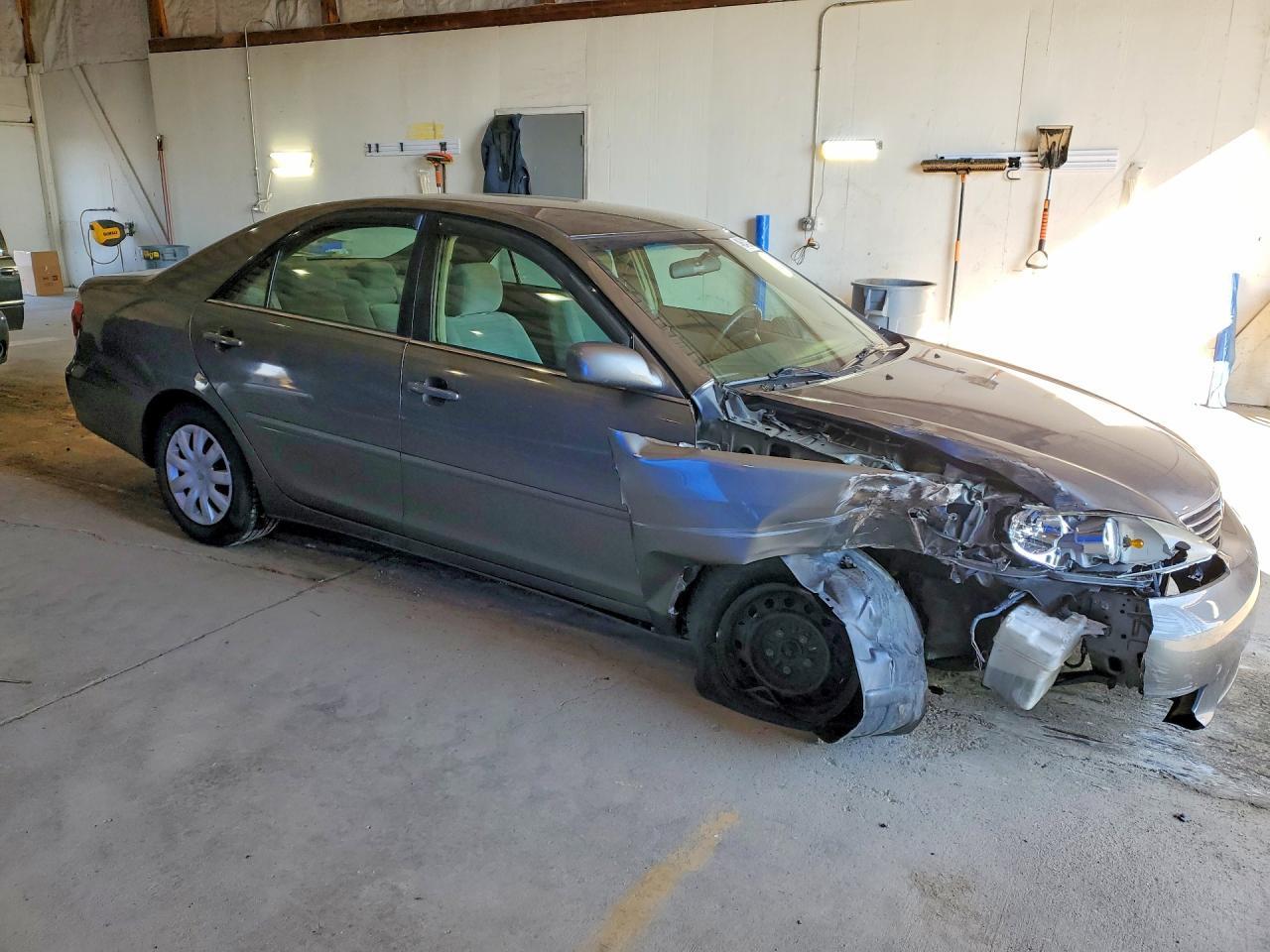 2005 Toyota Camry - Фото 4