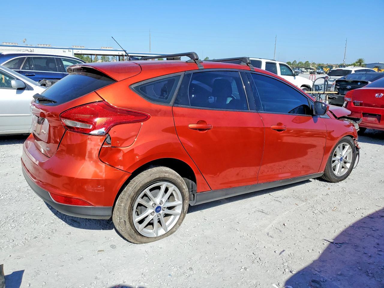 2018 Ford Focus Se - Фото 3