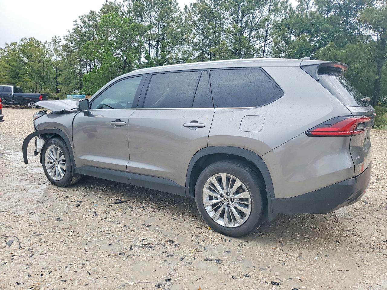 2025 Toyota Grand Highlander Platinum - Фото 2