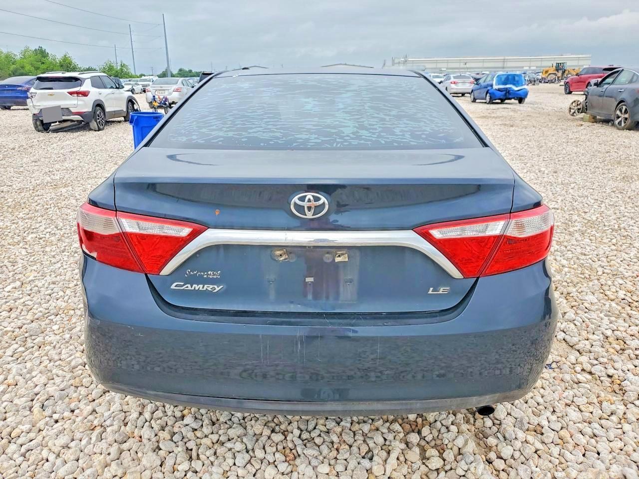 2015 Toyota Camry Le - Фото 6