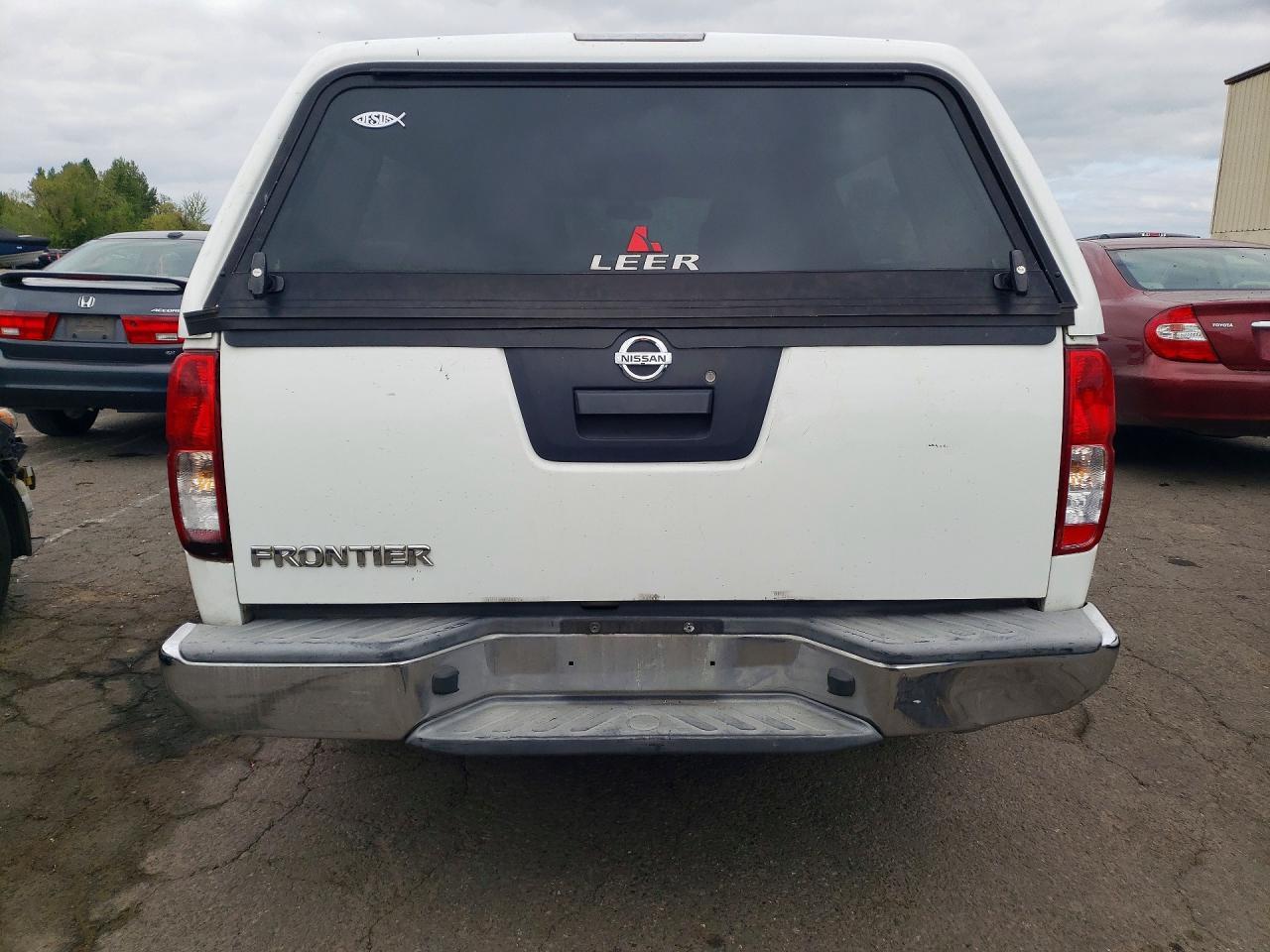 2015 Nissan Frontier S - Фото 6