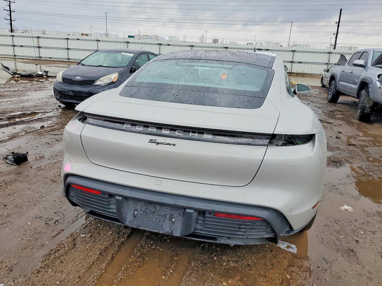 2023 Porsche Taycan - Image 6