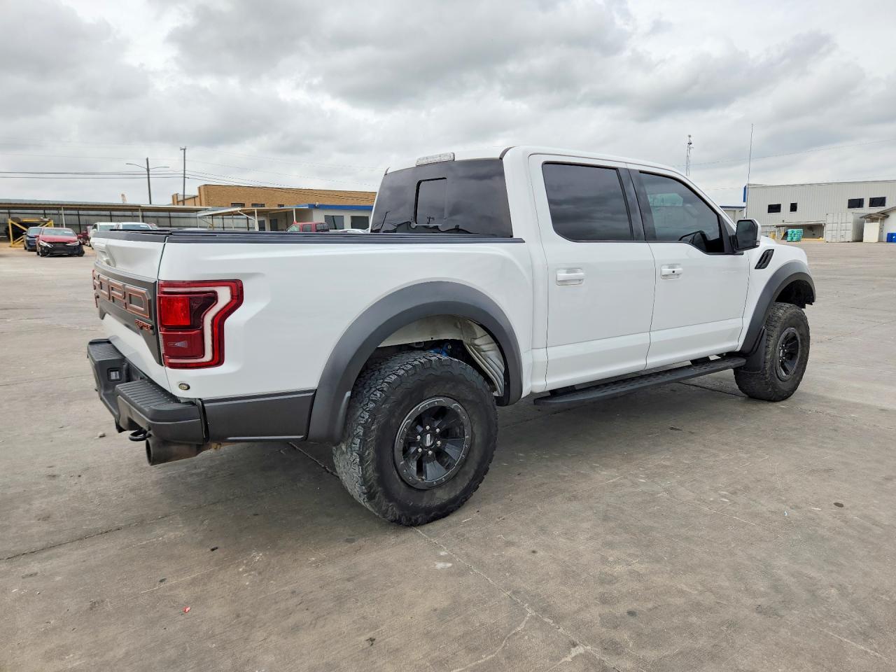 2018 Ford F150 Raptor - Фото 3