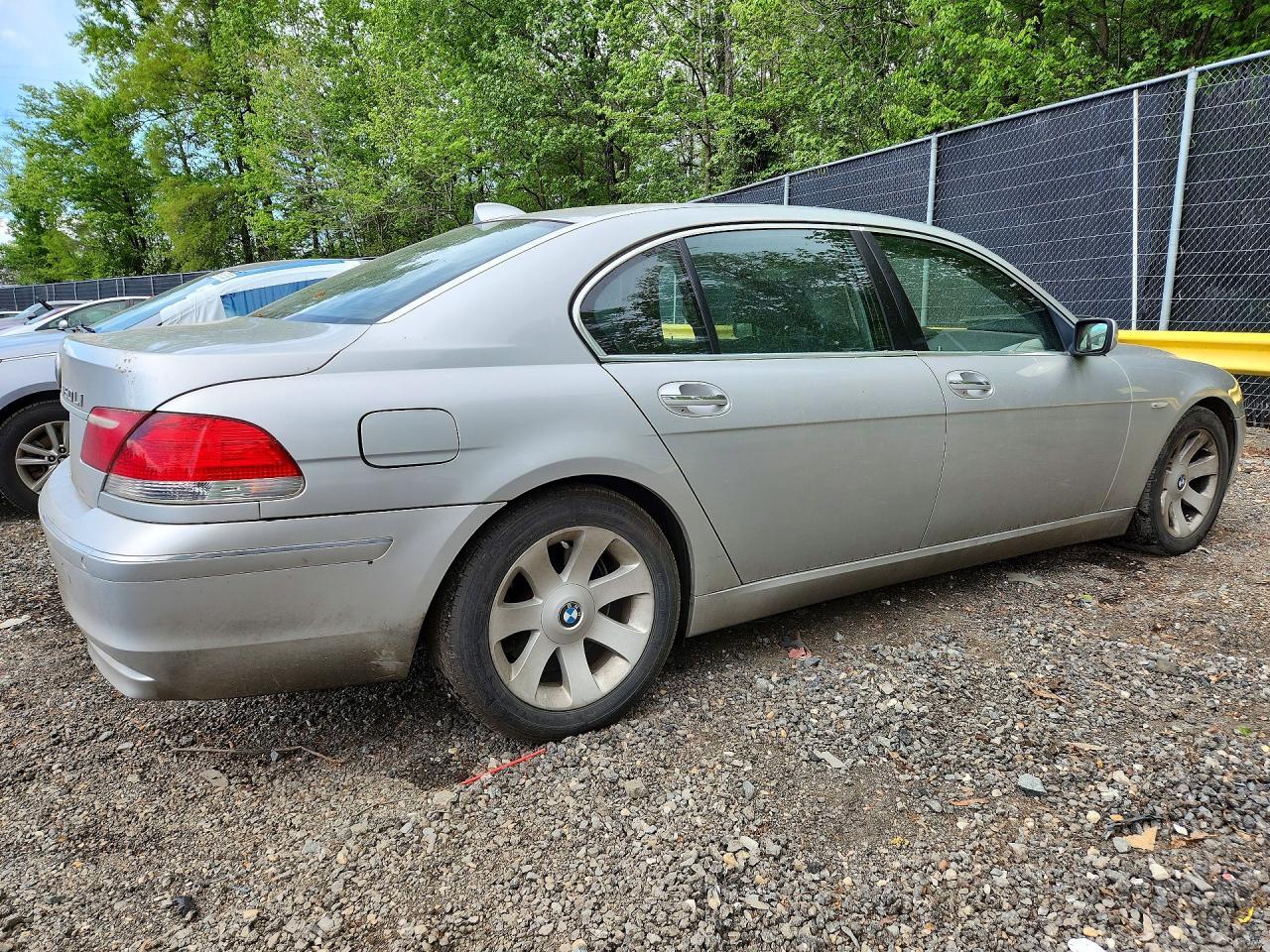 2007 BMW 750 - Фото 3
