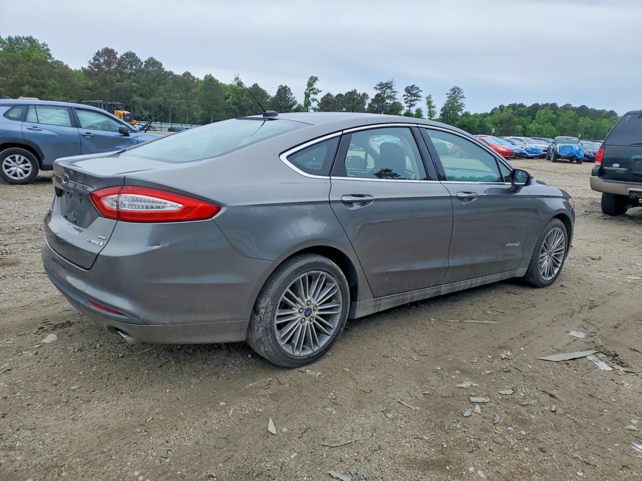 2014 Ford Fusion Se Hybrid - Фото 3