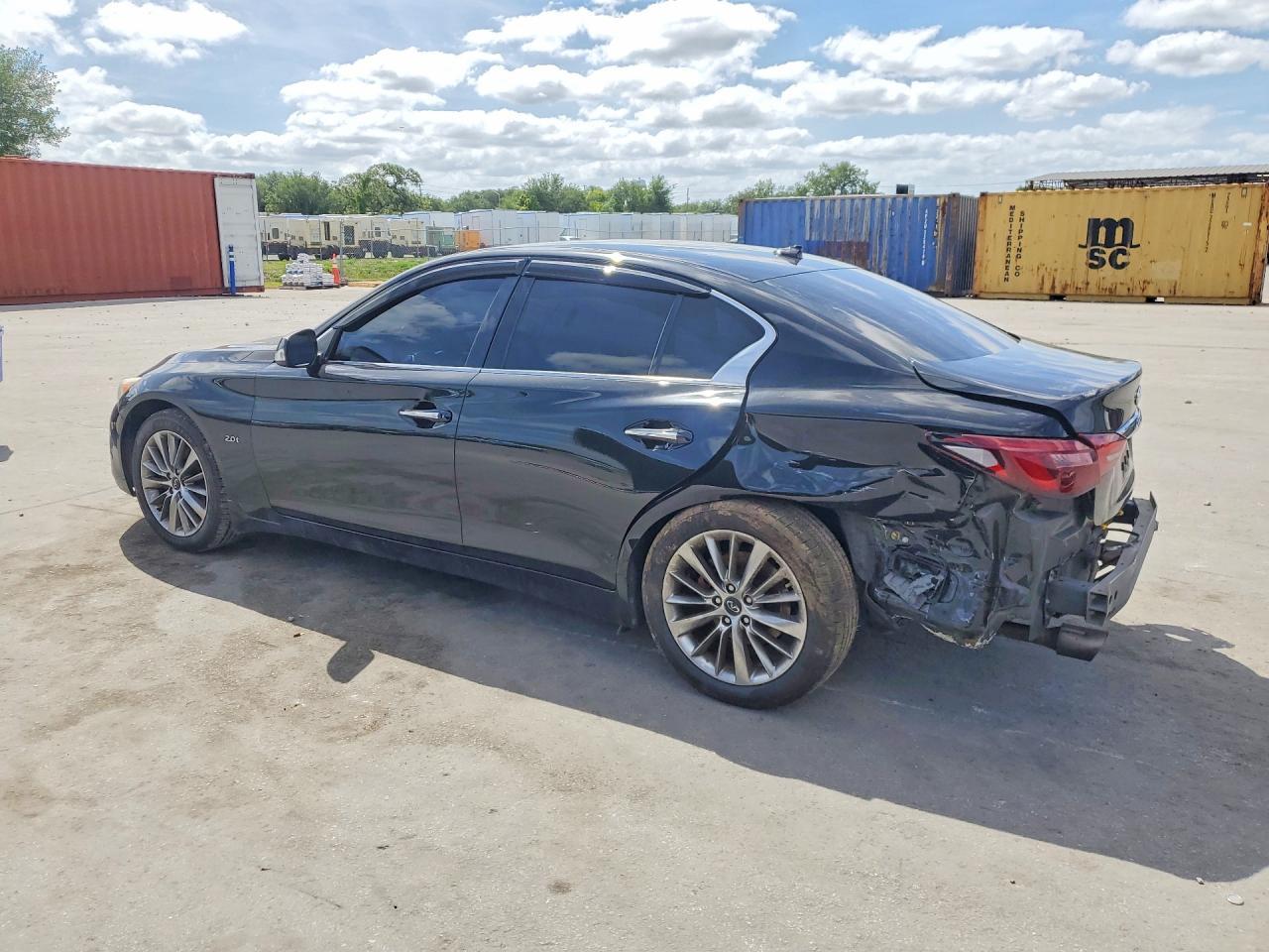 2018 Infiniti Q50 2.0T Luxe - Image 2