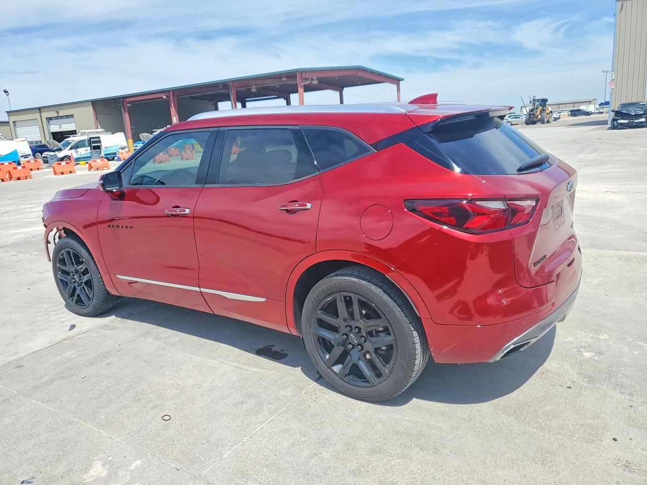 2021 Chevrolet Blazer Premier - Фото 2