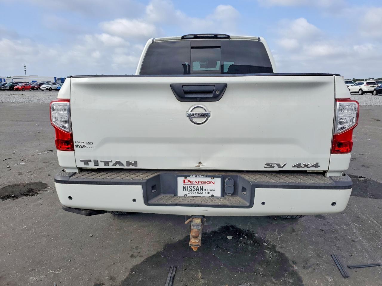2021 Nissan Titan Sv - Image 6
