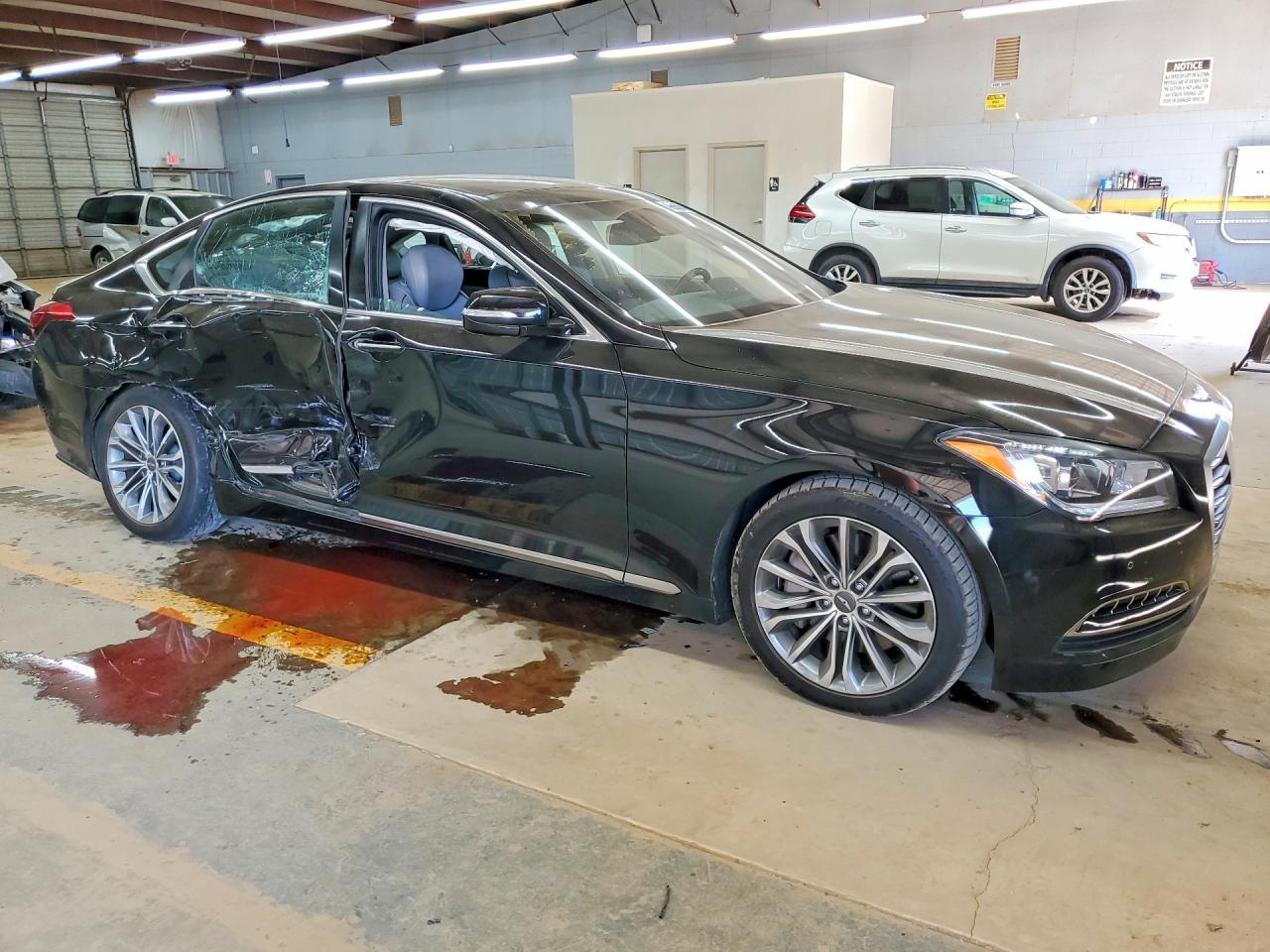 2015 Hyundai Genesis 3.8L - Фото 4