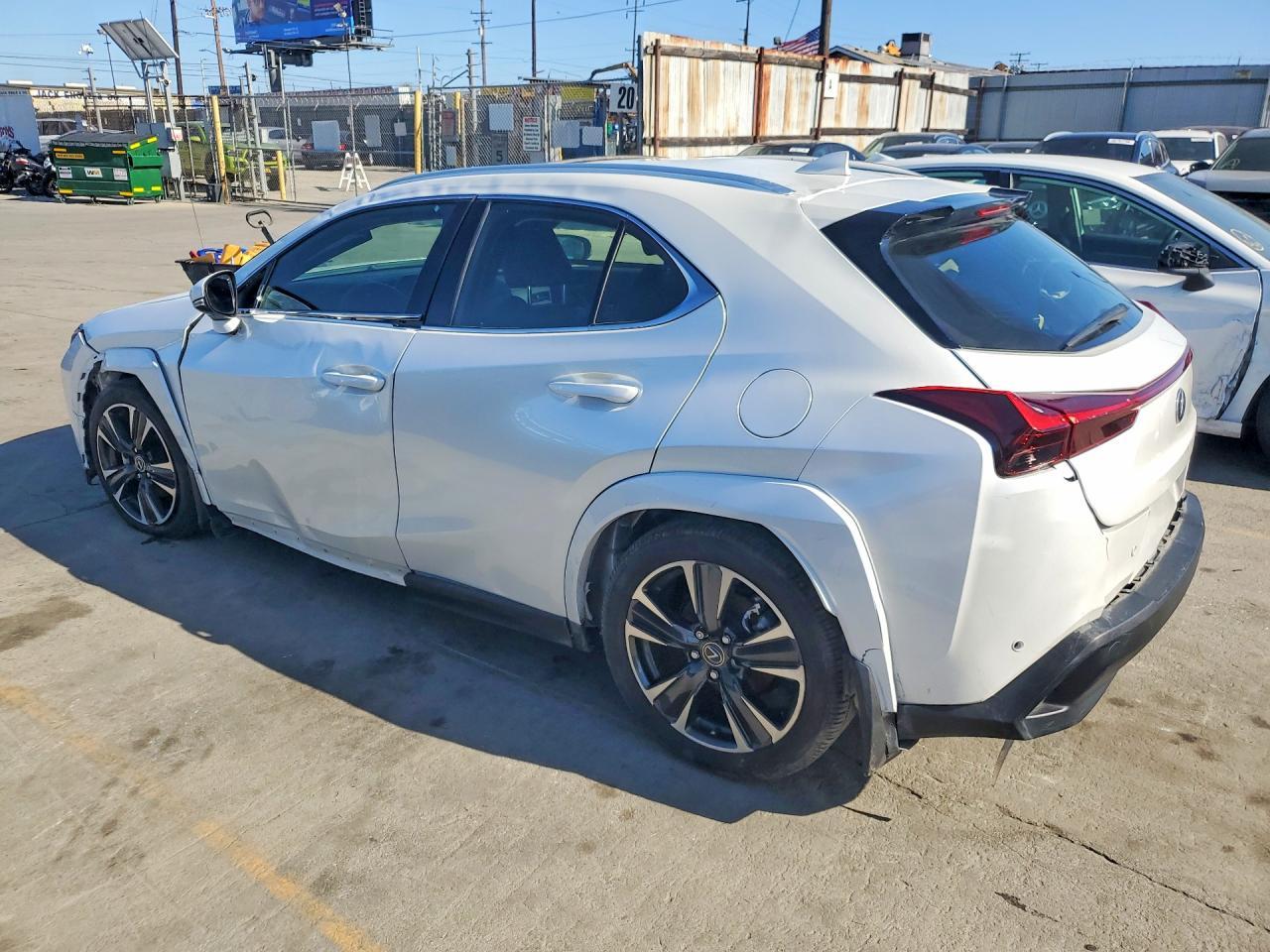 2025 Lexus Ux 300H Premium - Фото 2
