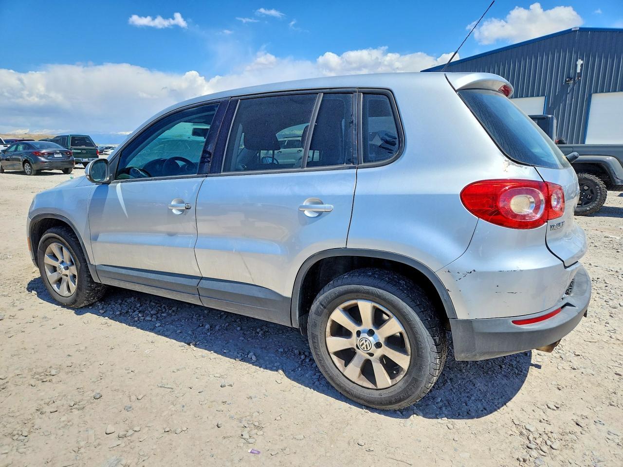 2010 Volkswagen Tiguan Se - Фото 2