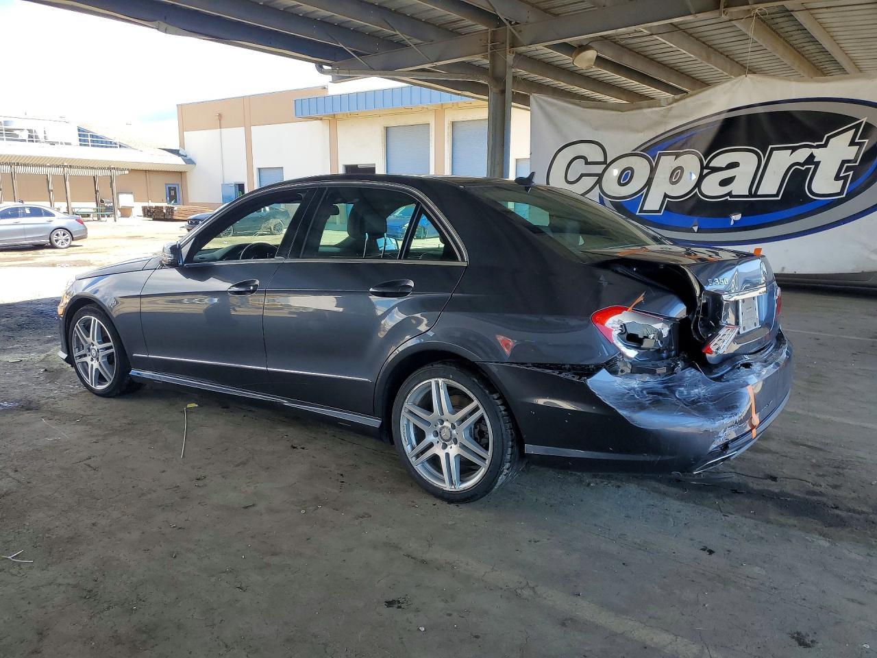 2010 Mercedes-Benz E 350 - Фото 2