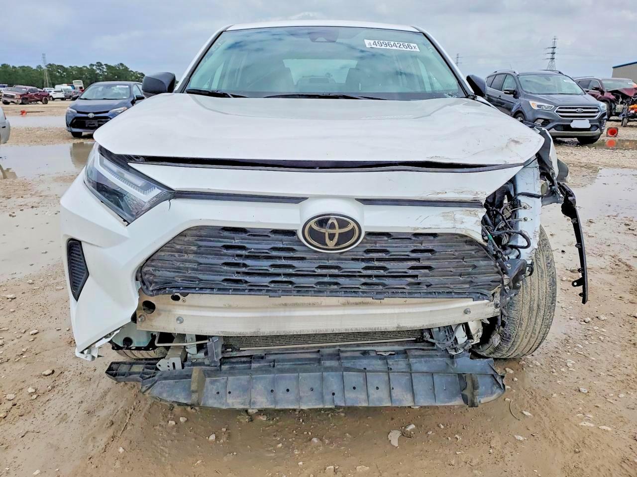 2025 Toyota Rav4 Le - Image 5