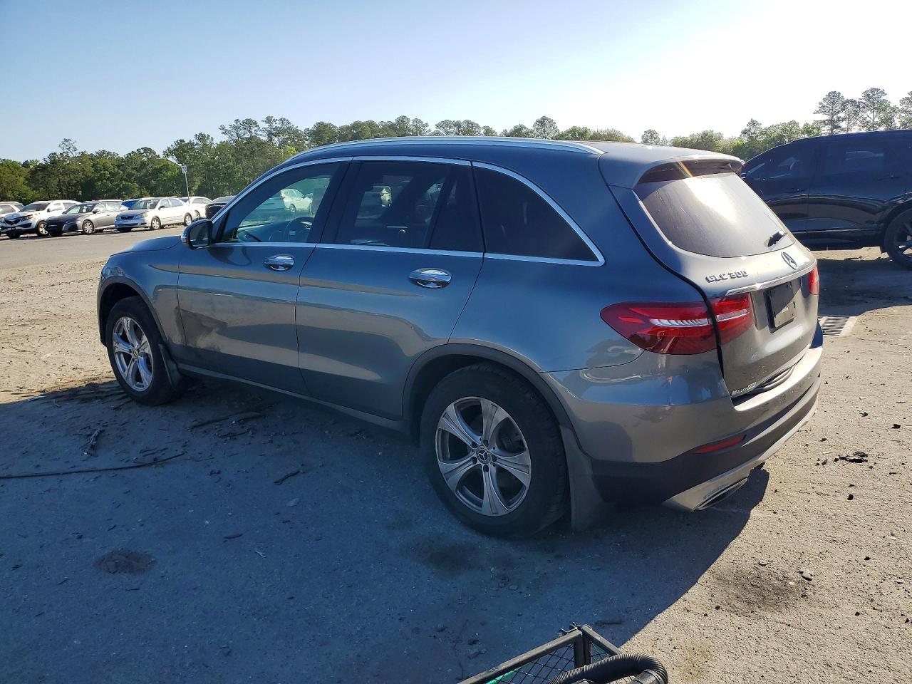 2018 Mercedes-Benz Glc 300 4Matic - Фото 2