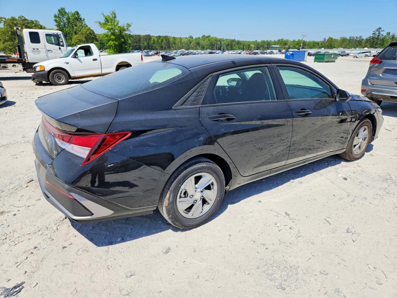 2026 Hyundai Elantra Se - Фото 3