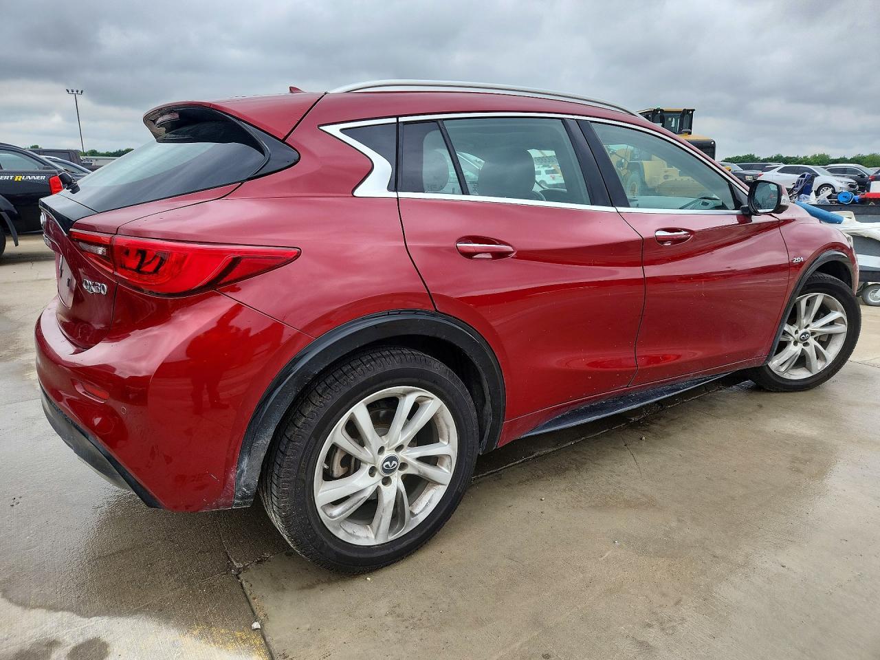 2019 Infiniti Qx30 Luxe - Фото 3