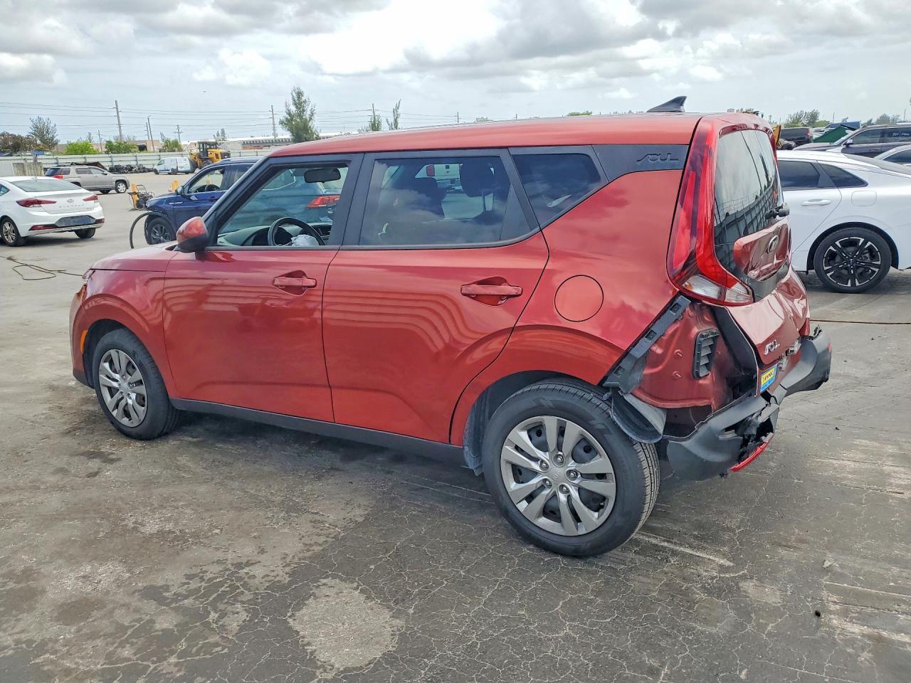 2020 Kia Soul Lx - Фото 2