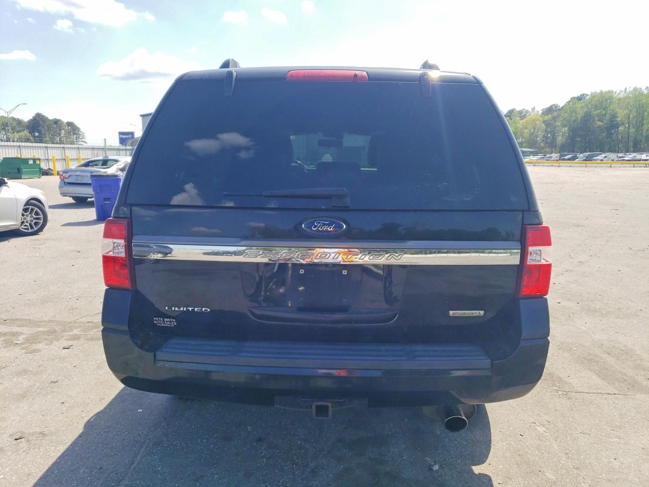 2017 Ford Expedition Limited - Image 6